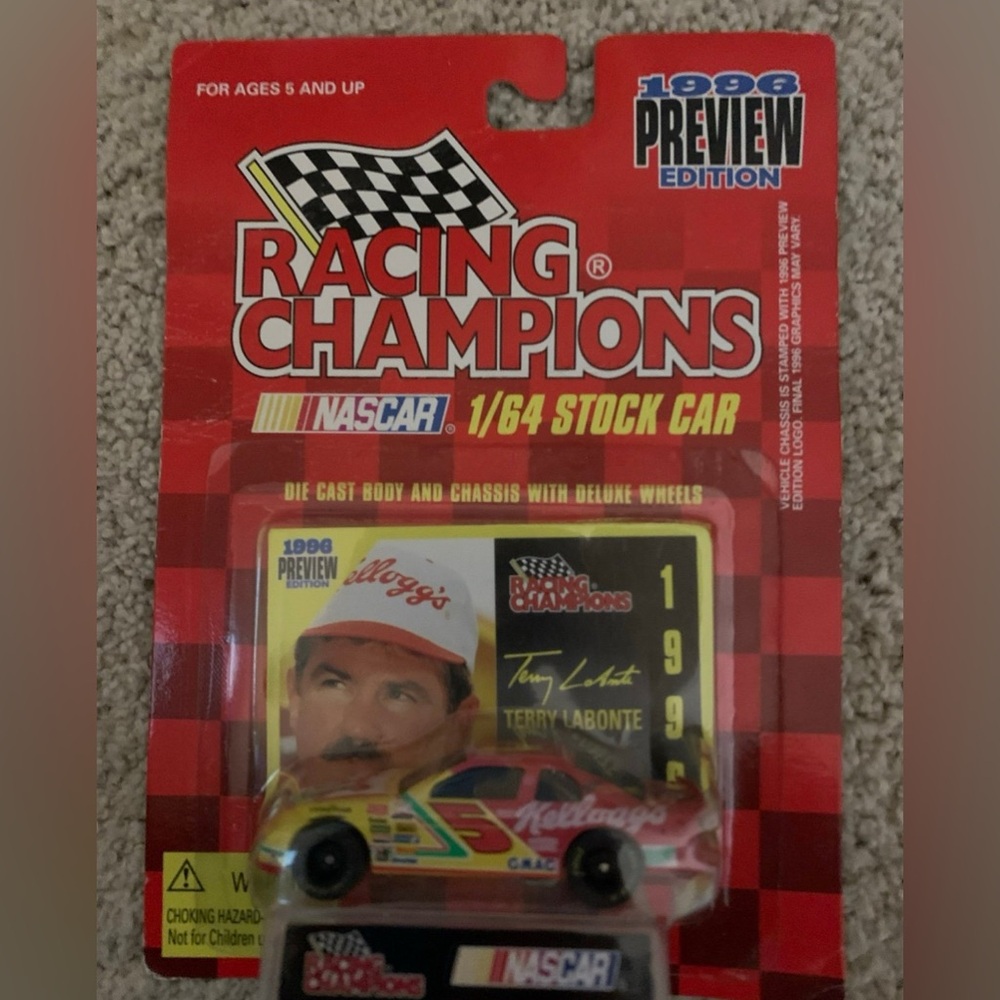 1996 Racing Champions Terry Labonte #5 Kellogg’s 1:64 Diecast